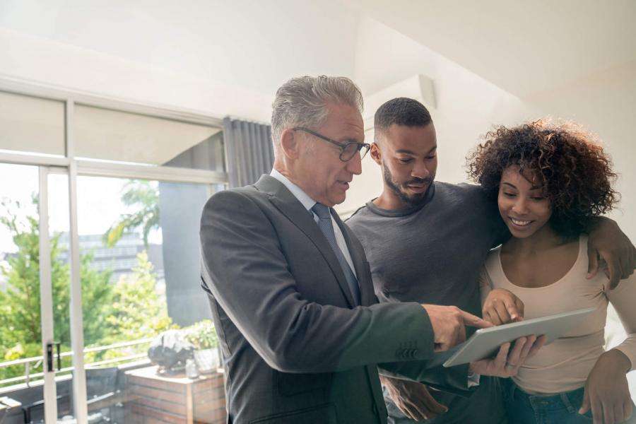 Ever wonder what the average life of a successful real estate agent looks like? 