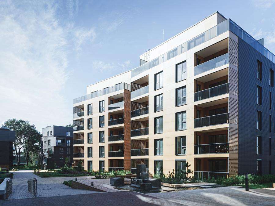 Banks Fear Downgrade as Commercial Real Estate Flounders