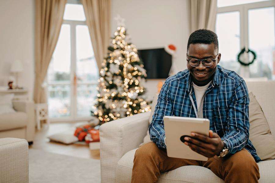 How to Write the Perfect Holiday Card for Clients