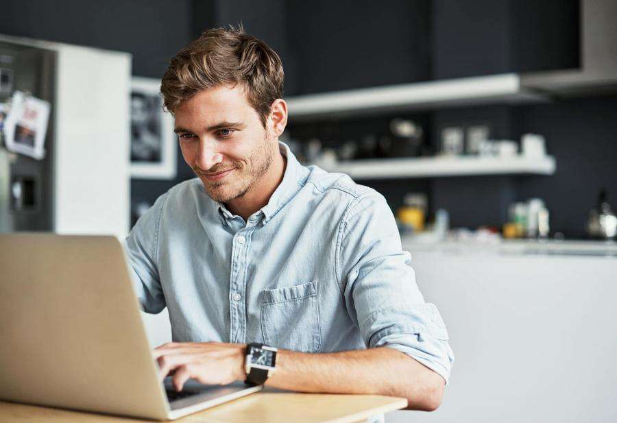 How Do Real Estate Agents File Taxes?
