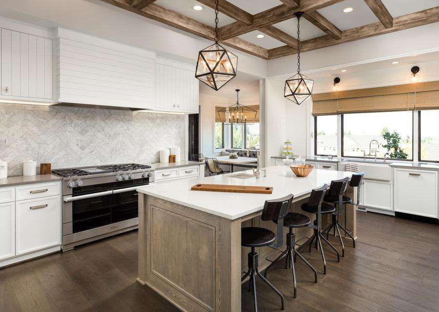 Become a Luxury Real Estate Agent