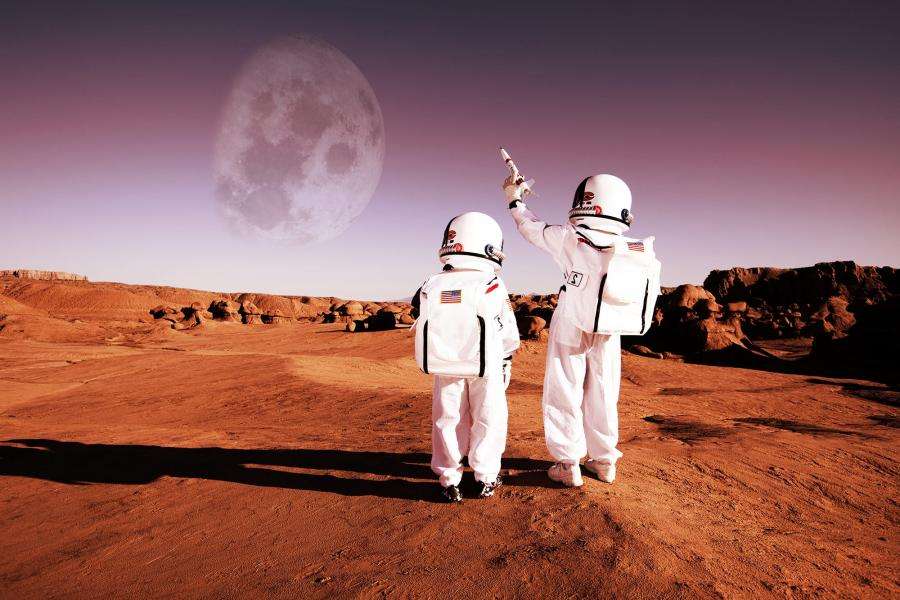 The CE Shop Will Teach Agents to Sell Real Estate in Space