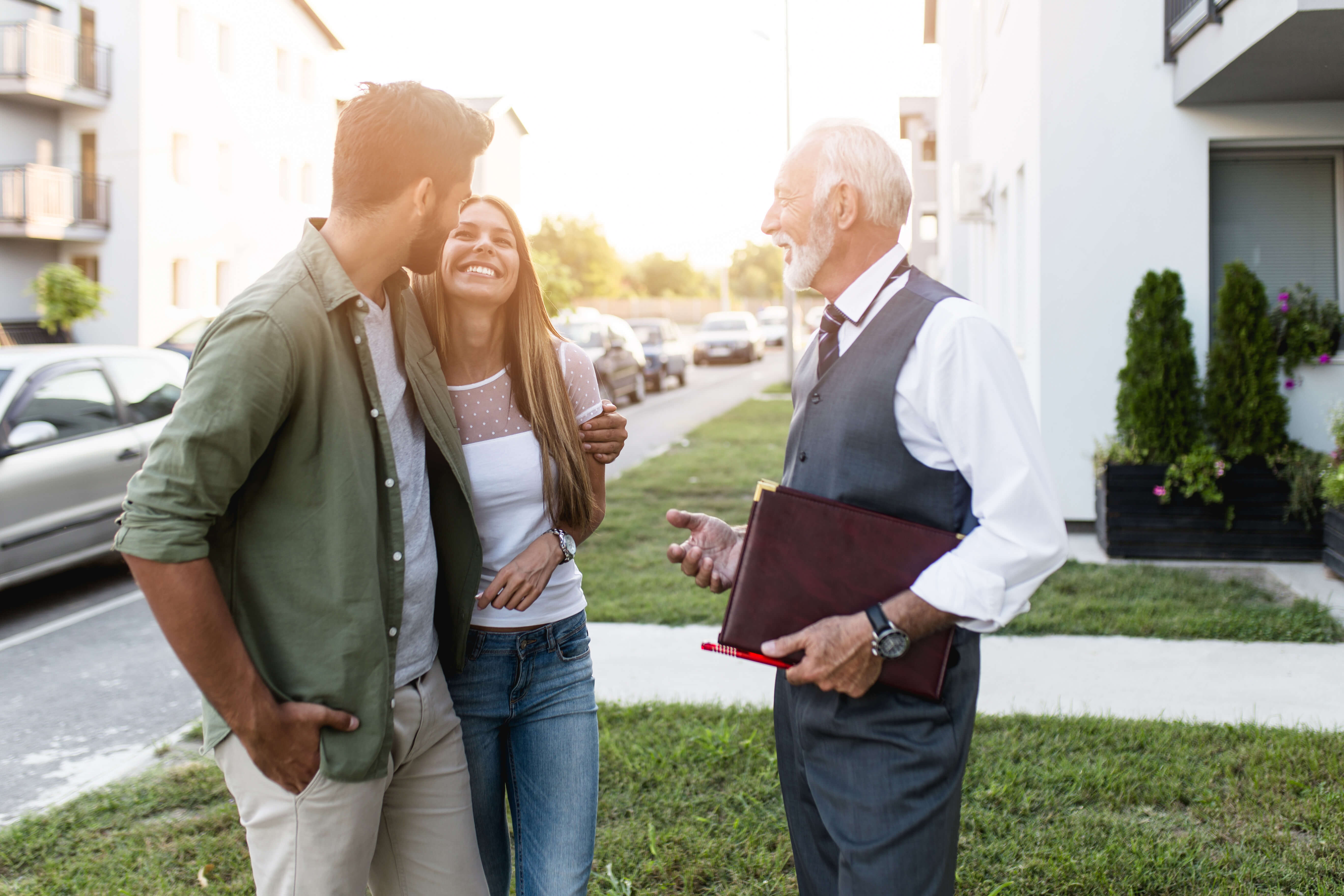 Discover the experts behind our industry-leading real estate education courses