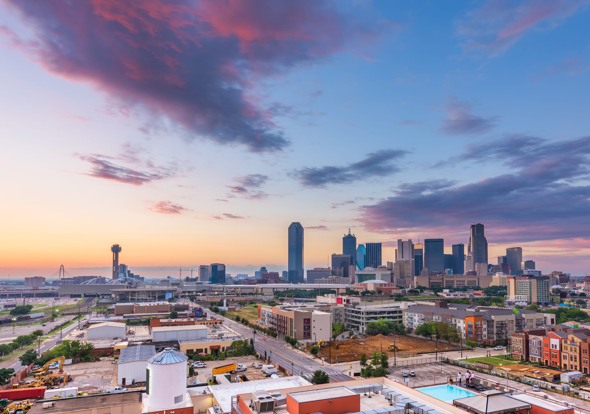 We break down how quickly you can get your Texas real estate license thanks to The CE Shop’s award-winning education.