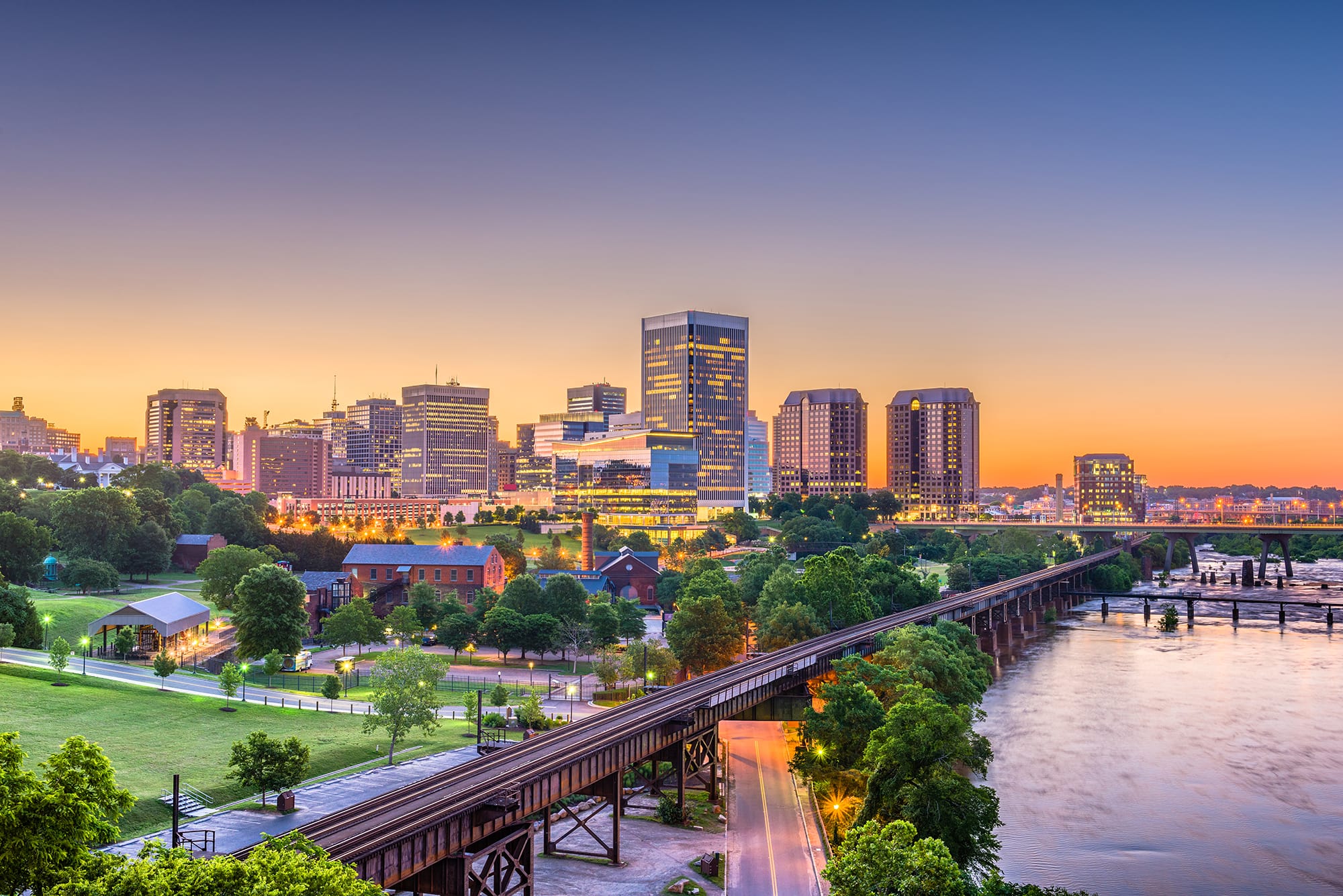 What's the Difference Between a Real Estate Agent and a Broker in Virginia?