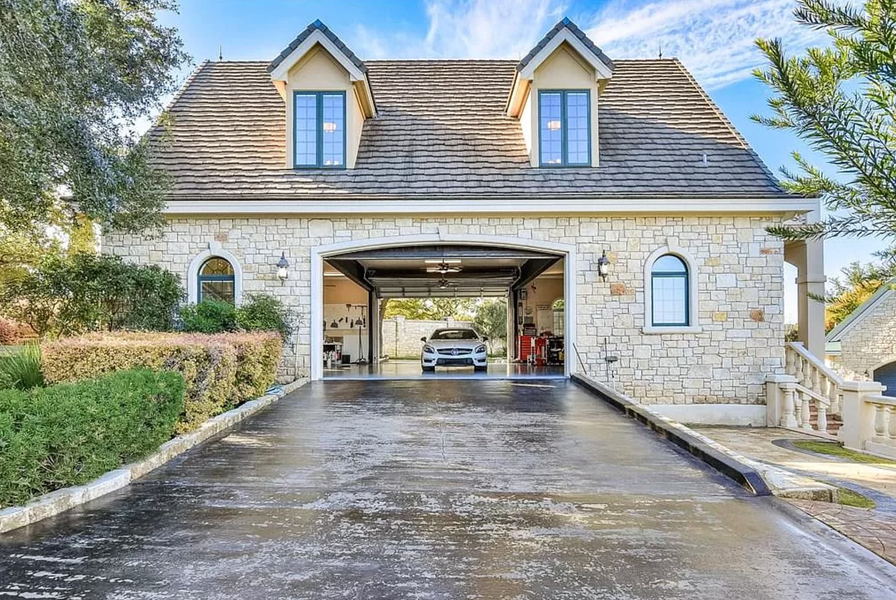 Austin Lakefront Properties Perfect for Boat Lovers