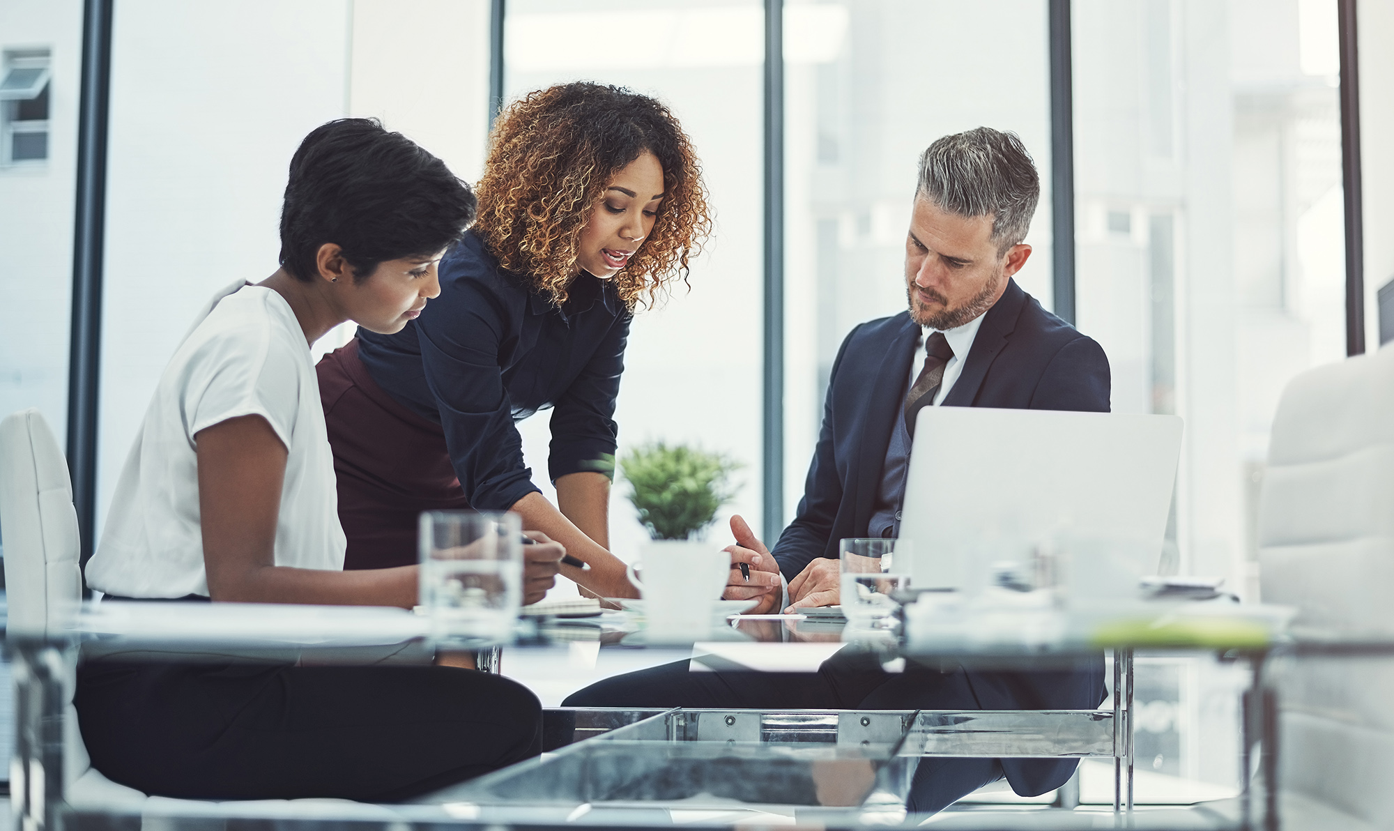 How Do Real Estate Teams Work and Should Agents Join One?