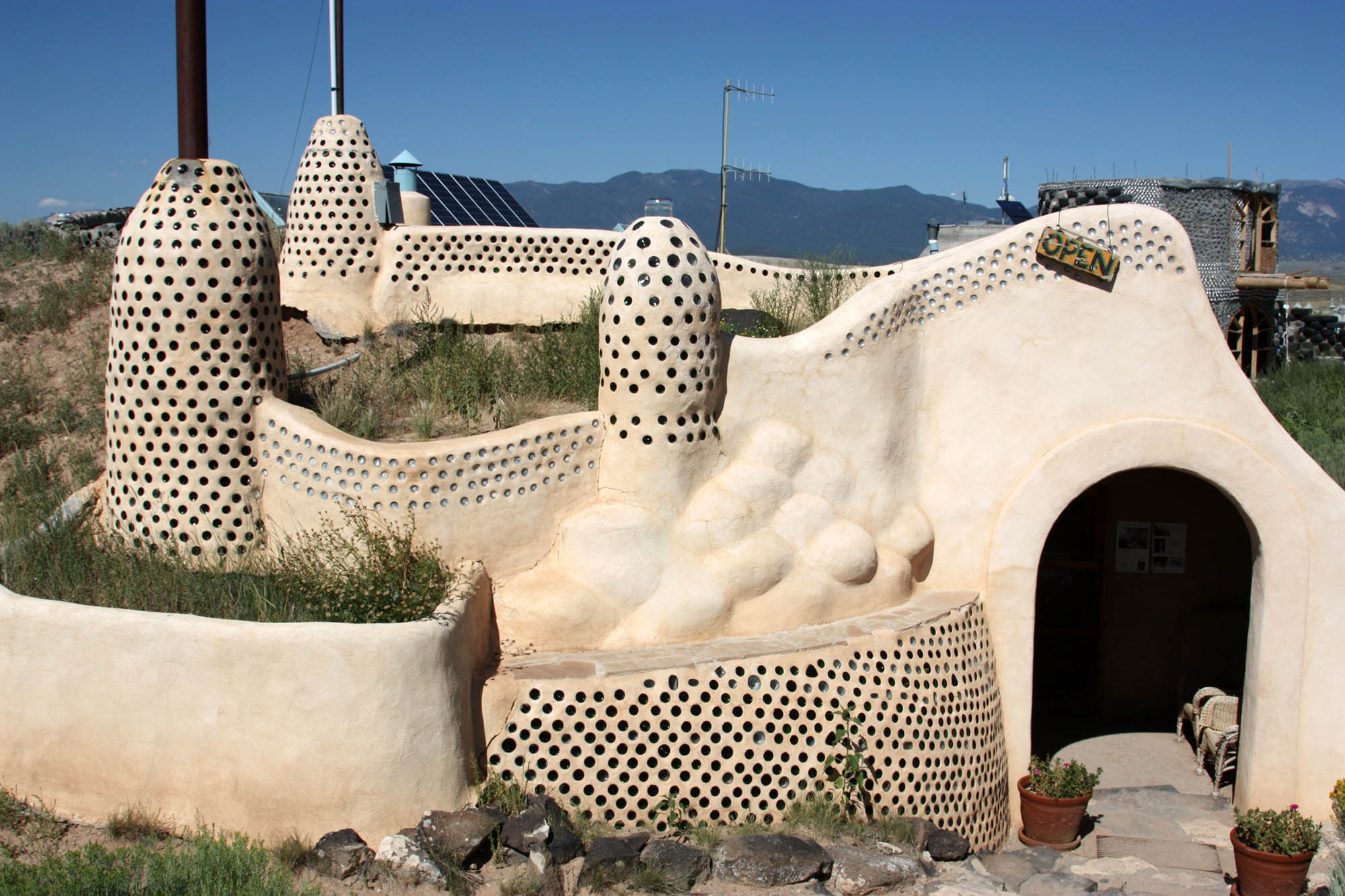 New Mexico's Earthship Communities Champion Environmentalism