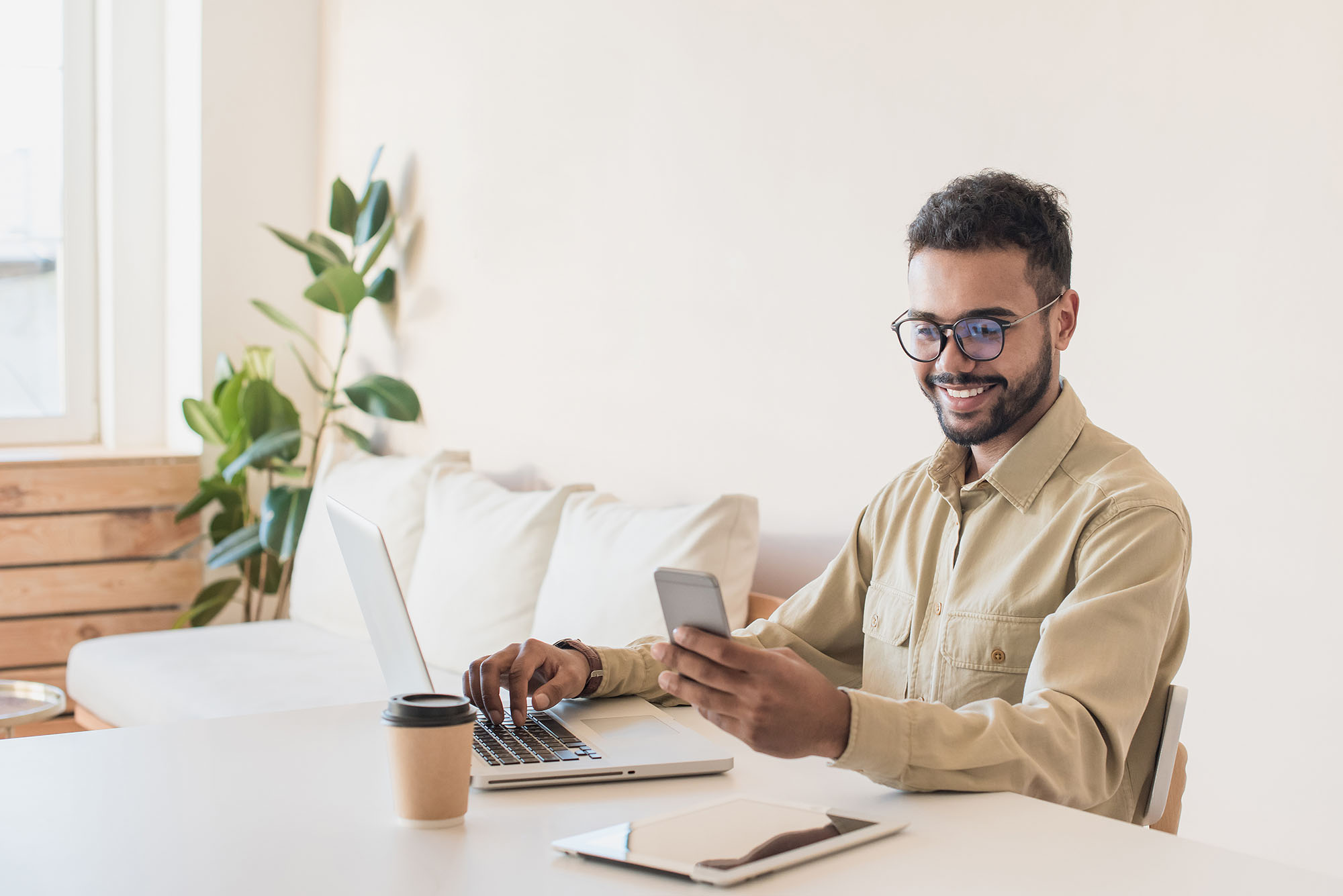 Why Real Estate Agents Should Buy Online Leads