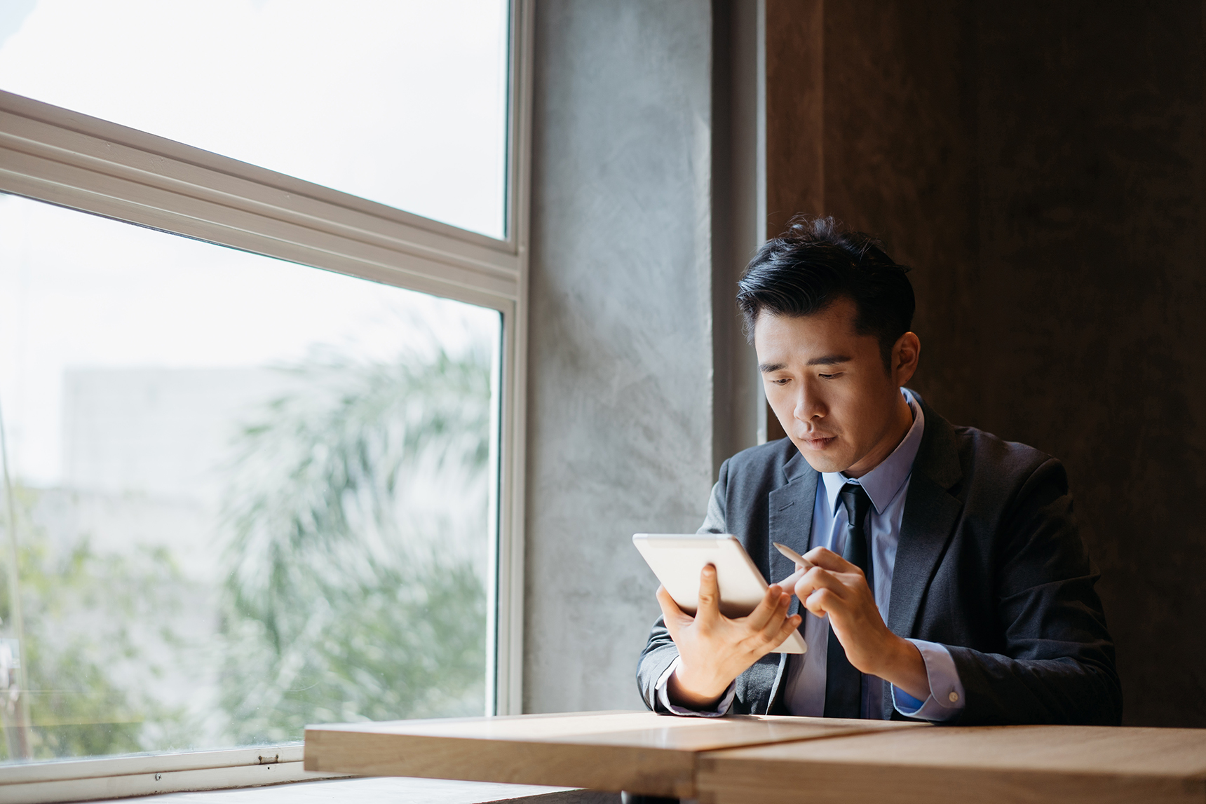 Top Tips for Career Switchers Considering Real Estate