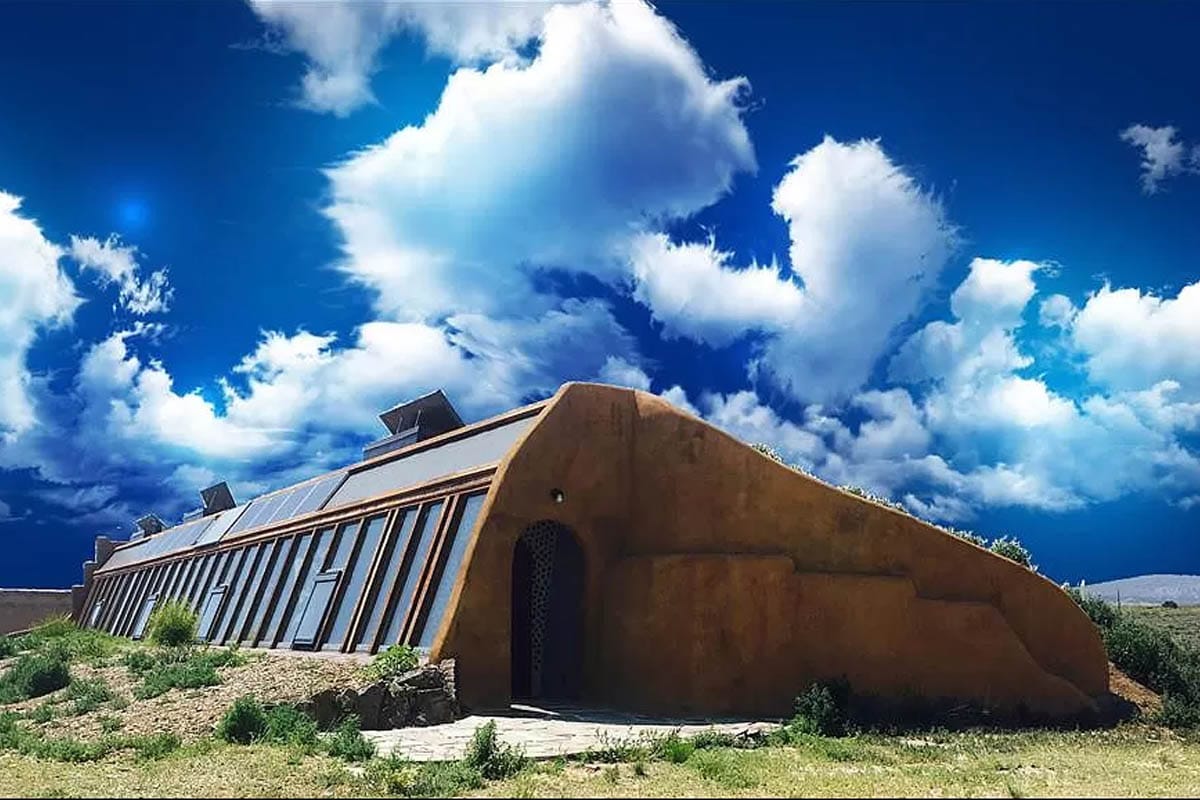 17 Earthship Way, Taos