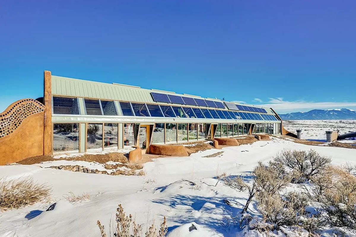 28 Earthship Way, Tres Piedras, NM