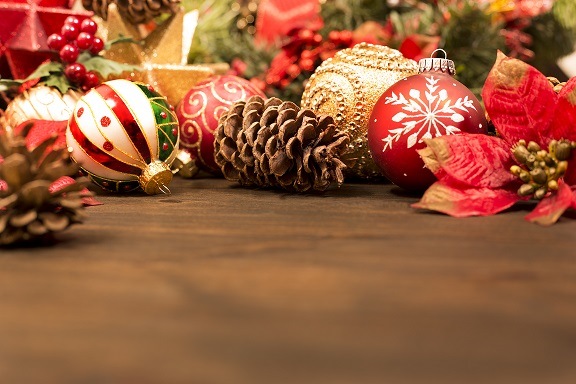 Using neutral decorations gives your house the holiday spirit without overdoing it