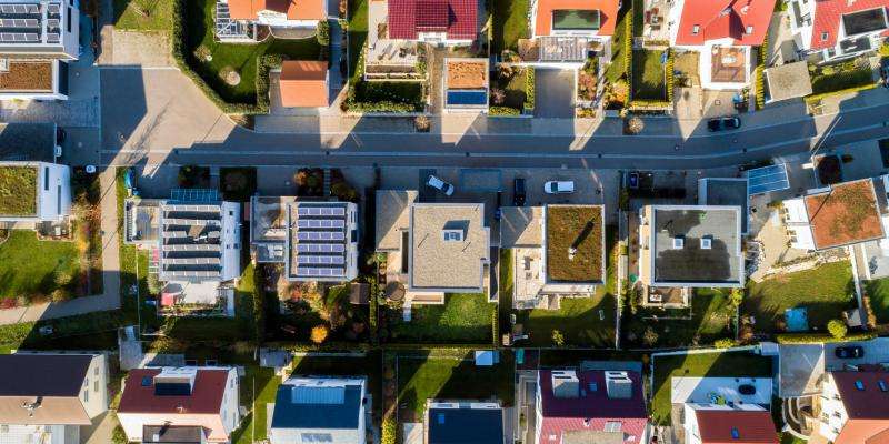 Follow these three simple do-it-yourself home improvement projects to increase your house’s value. 