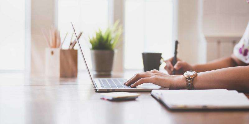 How Can Real Estate Agents Become Residential Property Managers?