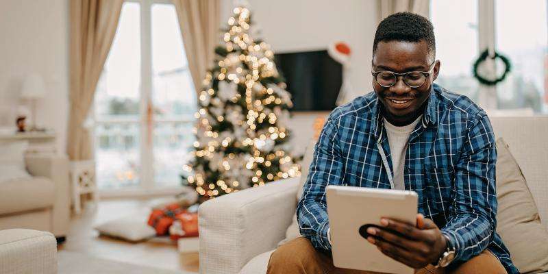 How to Write the Perfect Holiday Card for Clients