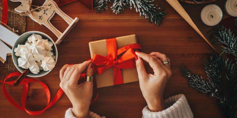 4 Texas Closing Gifts That Are Perfect for the Holidays