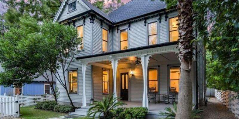 Elijah Wood's Former Austin Home Is a Bouldin Creek Charmer