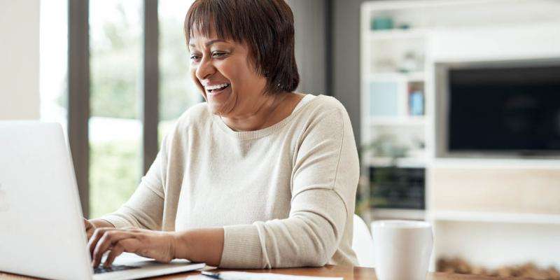 In-Person Vs. Online Real Estate Classes in Minnesota