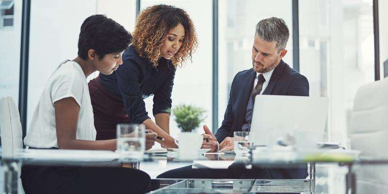 How Do Real Estate Teams Work and Should Agents Join One?